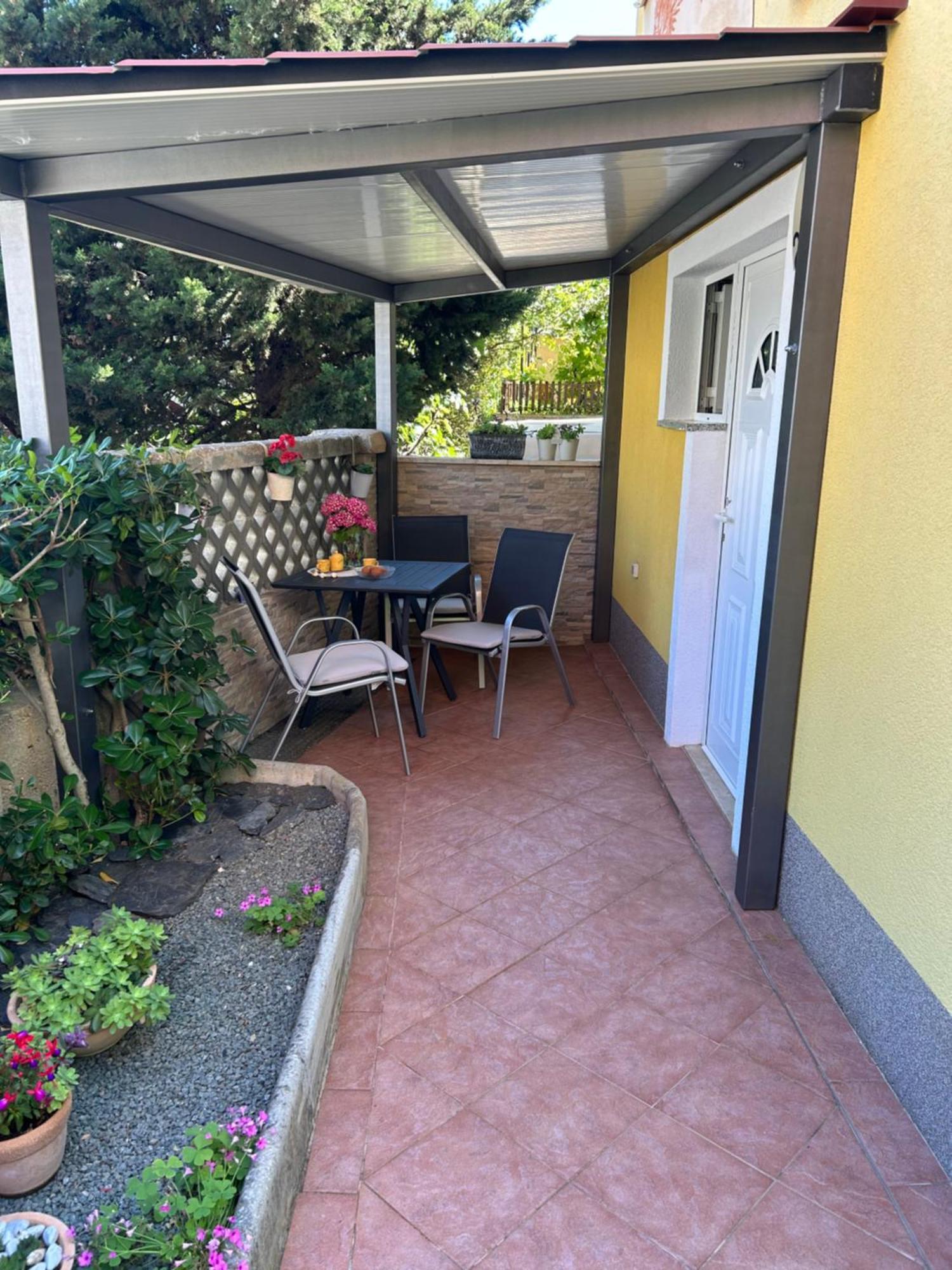 Kornić Apartmani Grguric מראה חיצוני תמונה
